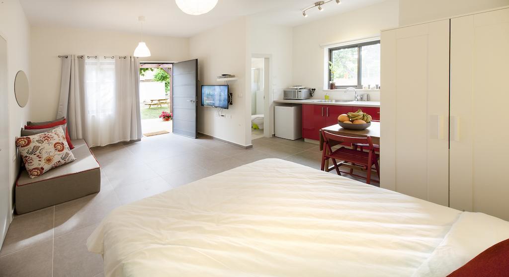 Kurlender Guest House She'ar Yashuv Room photo